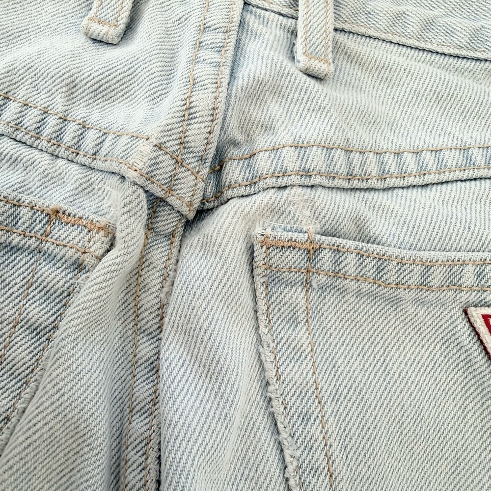 Vintage Guess Light Wash Jeans with Star Embroidery - Picture 8 of 9